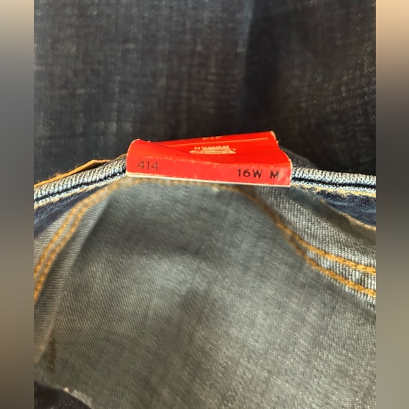 NWT Levi’s Plus Size 16W 414 relaxed straight leg jeans - Picture 9 of 11